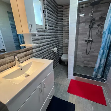 La Corte Delle Rose Ub * Ub