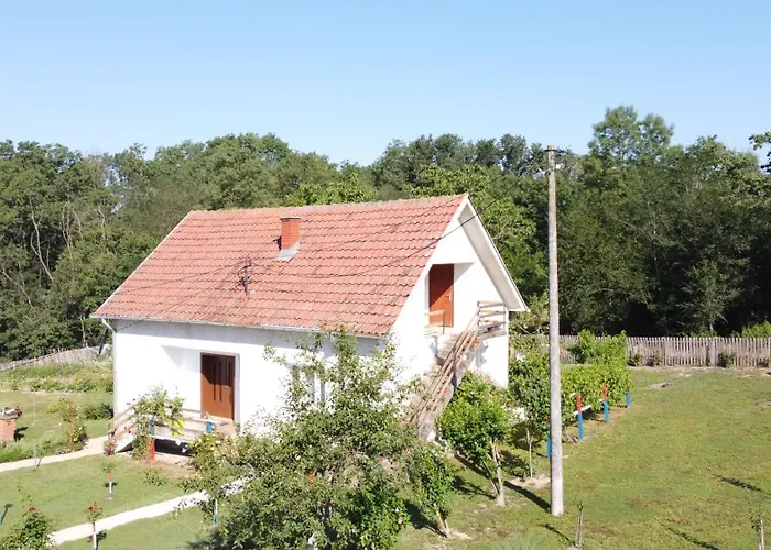 La Corte Delle Rose Ub * Ub