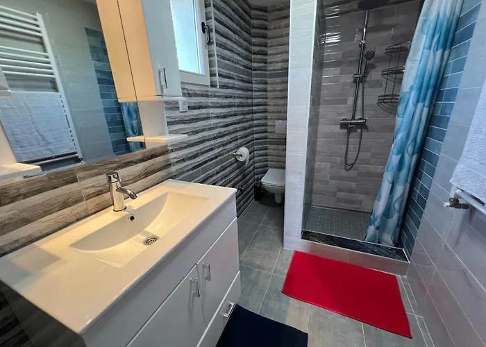 La Corte Delle Rose Ub * Ub