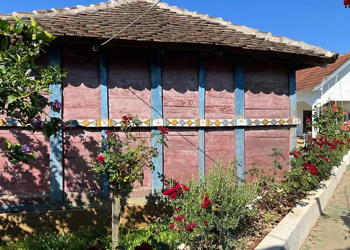 La Corte Delle Rose Ub Ub